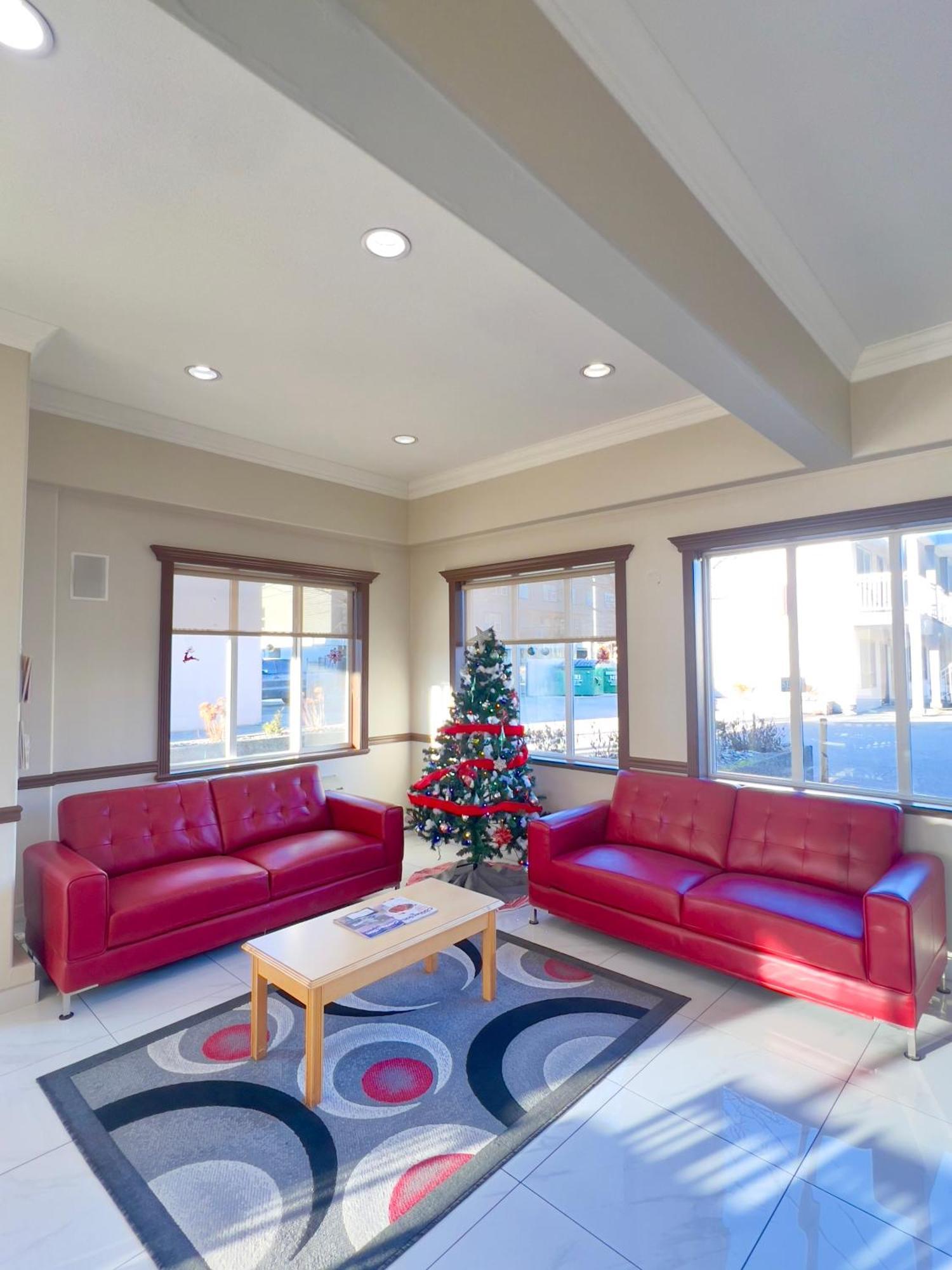 فندق Ramada By Wyndham كويسنيل المظهر الخارجي الصورة